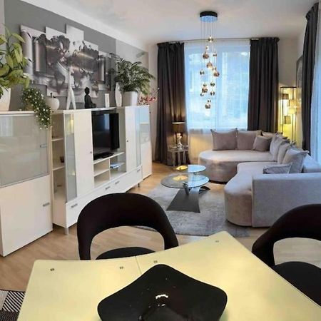 Wohnung 1 Mit 2 Schlafzimmern Und Terrasse Großgmain Buitenkant foto